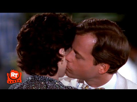 Sabrina (1995) - Romantic Greg Kinnear Dance Scene | Movieclips