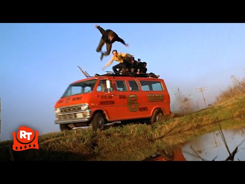 The Sugarland Express (1974) - News Van Crash Scene | Movieclips