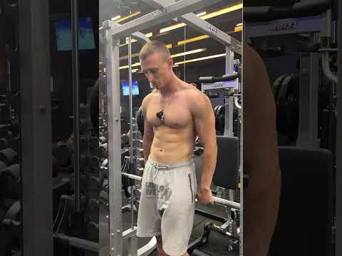 Как прокачать трапецию . #fitness #спорт