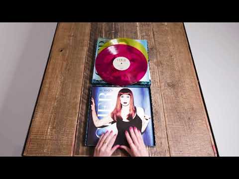 Cher - It's A Man's World Deluxe Edition | Vinyl Unboxing Video