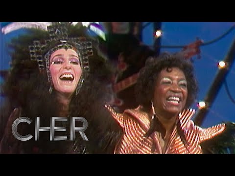 ⁣Cher - What Can I Do For You? (with La Belle) (The Cher Show, 04/06/1975)