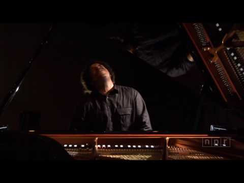 Jazz Pianist Eric Lewis Performs 