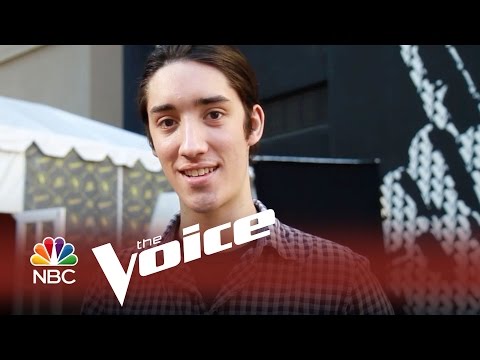 The Voice 2014 - Taylor Answers Your Twitter Questions (YouTube Exclusive)