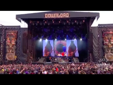 Guns N' Roses - Not In This Lifetime Selects: Sweet Child O' Mine, Download Festival