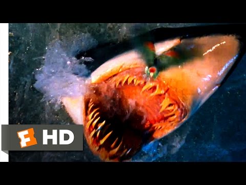 ⁣Deep Blue Sea (1999) - A Feathered Snack Scene (5/10) | Movieclips