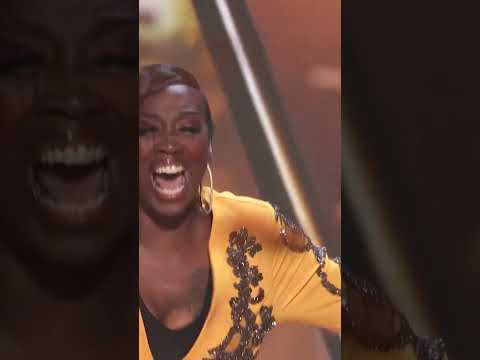 Dee Dee Simon's Golden Moment! #agt #americasgottalent #heidiklum