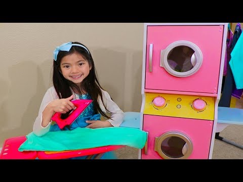 Emma Pretend Play at Laundry Store w/ Washing Machine Toys