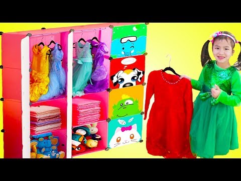 Jannie Pretend Play Princess Dress Up with New Clothes Closet Toy