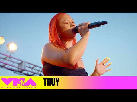 ⁣Thuy’s Emotional Performance of “Cloud 11” Moves the Crowd | MTV Live: VMA Countdown