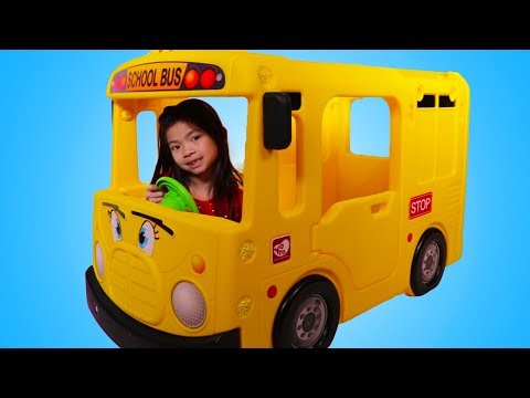 Emma and The School Bus a Fun Pretend Play Story