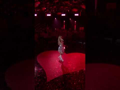 Sabrina Carpenter performs “Nonsense” | 2023 Video Music Awards