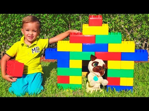 Vlad and Nikita Play with Colored Blocks