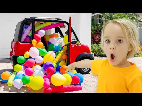 Chris and Michael play with balloons - Funny stories for kids