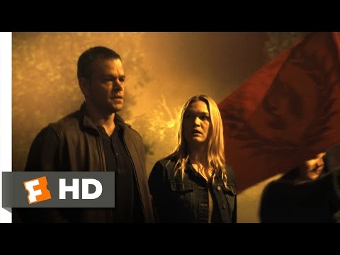 Jason Bourne - Riot Chase Scene (2/10) | Movieclips