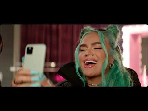 ⁣Karol G - Siempre conectada con mis fans