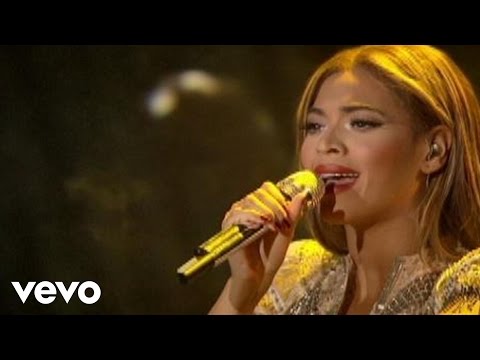 Beyoncé - Sweet Dreams (Live at Wynn Las Vegas)