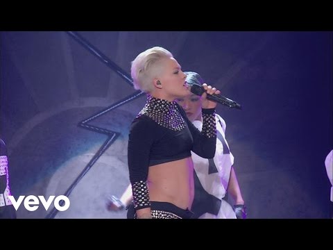 P!nk - Walk of Shame (Live)