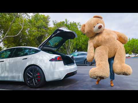 Hands-Free Trunk | Tesla