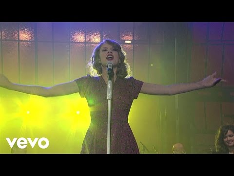 ⁣Taylor Swift - You Belong With Me (Live on Letterman)